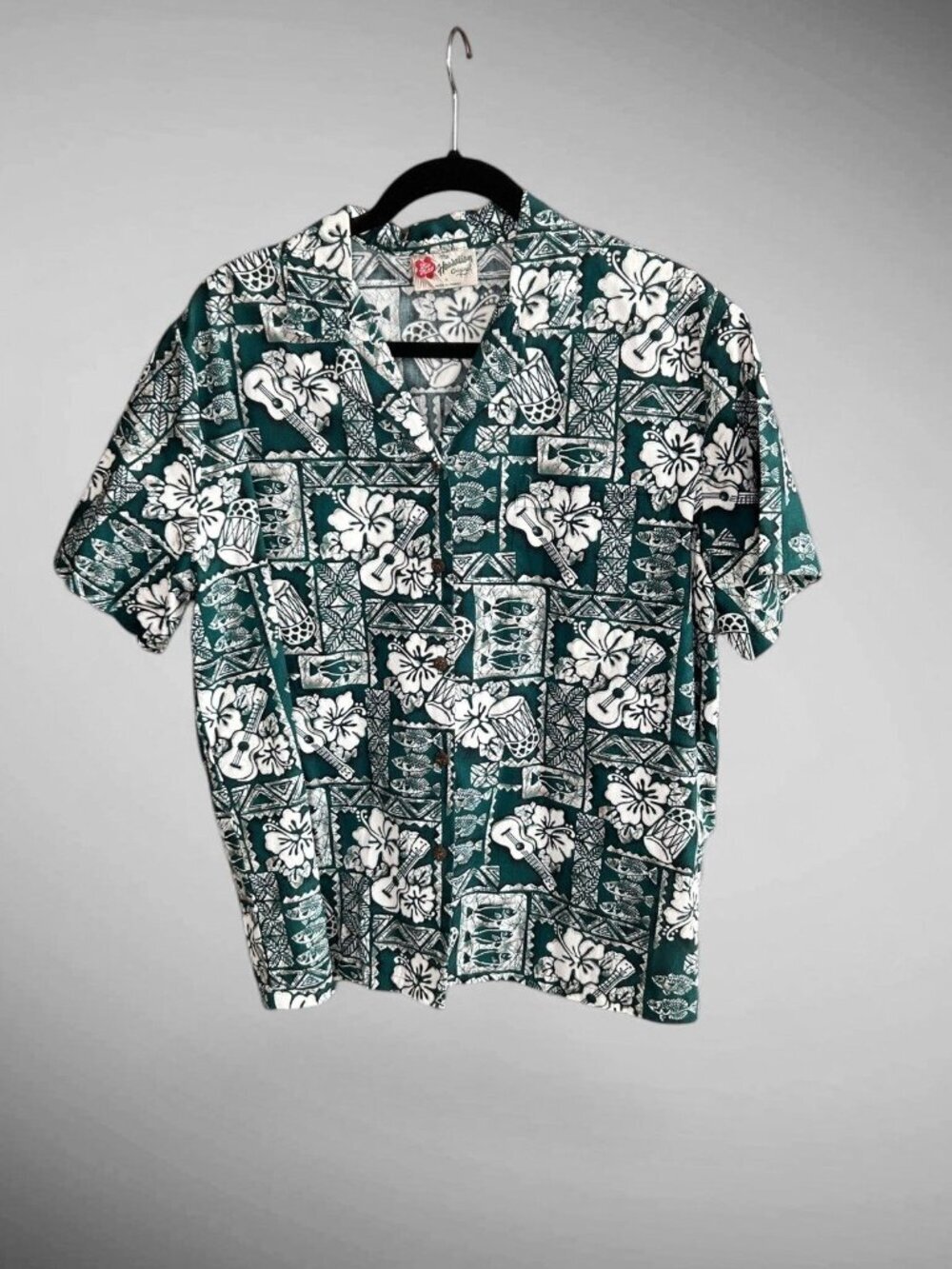 Hilo Hattie Women's Green Hawaiian 100% Cotton Shirt